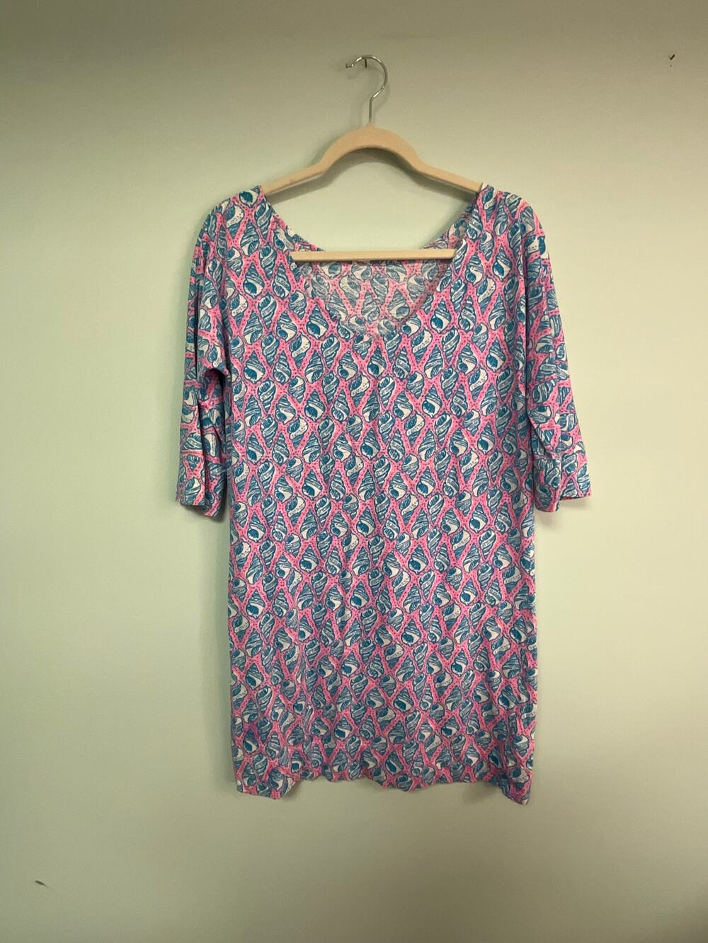 EUC! Lilly Pulitzer V-Neck Quarter Sleeve Mini Dress - Pink & Blue - Medium
